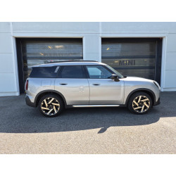 MINI COUNTRYMAN U25 Favoured